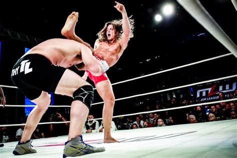 Fans Confused At New Video Footage Of Matt Riddle Getting。